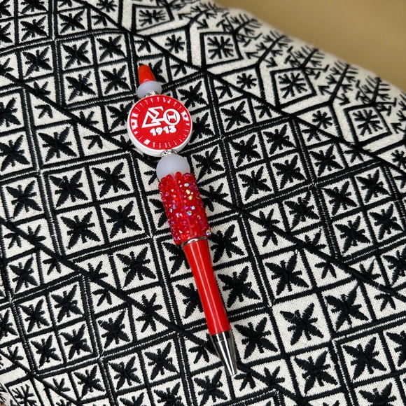Delta Sigma Theta Inspired Beaded Pen – Elegant and Stylish Sorority Keepsake - Picture 1 of 2